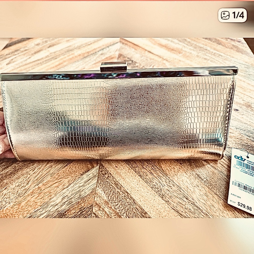 MACYS Style & Co Evening formal Wedding Bag NWT gold clutch